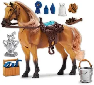 Tacking and dressing up a horse toy set for toddlers