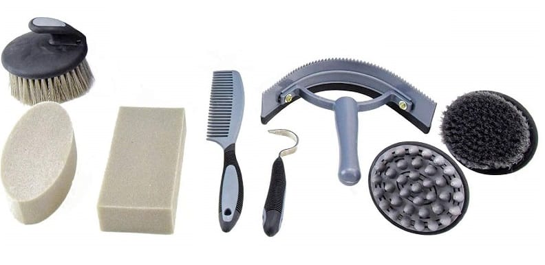 Horse grooming tools & supplies