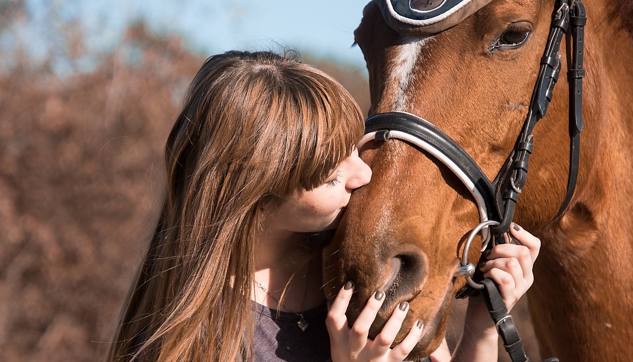 10 Things to Expect When Dating a Horse Girl