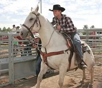 Shorty, Caleb's grey roping horse on Heartland