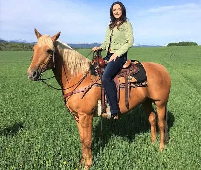 Venus, Palomino horse from Heartland