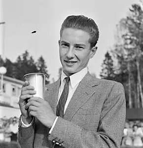 Famous horse racing jockey Lester Piggott