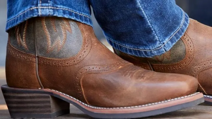 Where are Ariat cowboy boots made?
