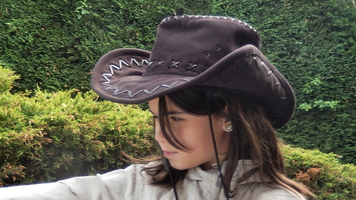 Eohak Cowgirl Cowboy Hat for Boys Girls Western Kids-Cowboy-Hat Felt Fedora Hat with Buckle Belt for Kids 4-8 Years