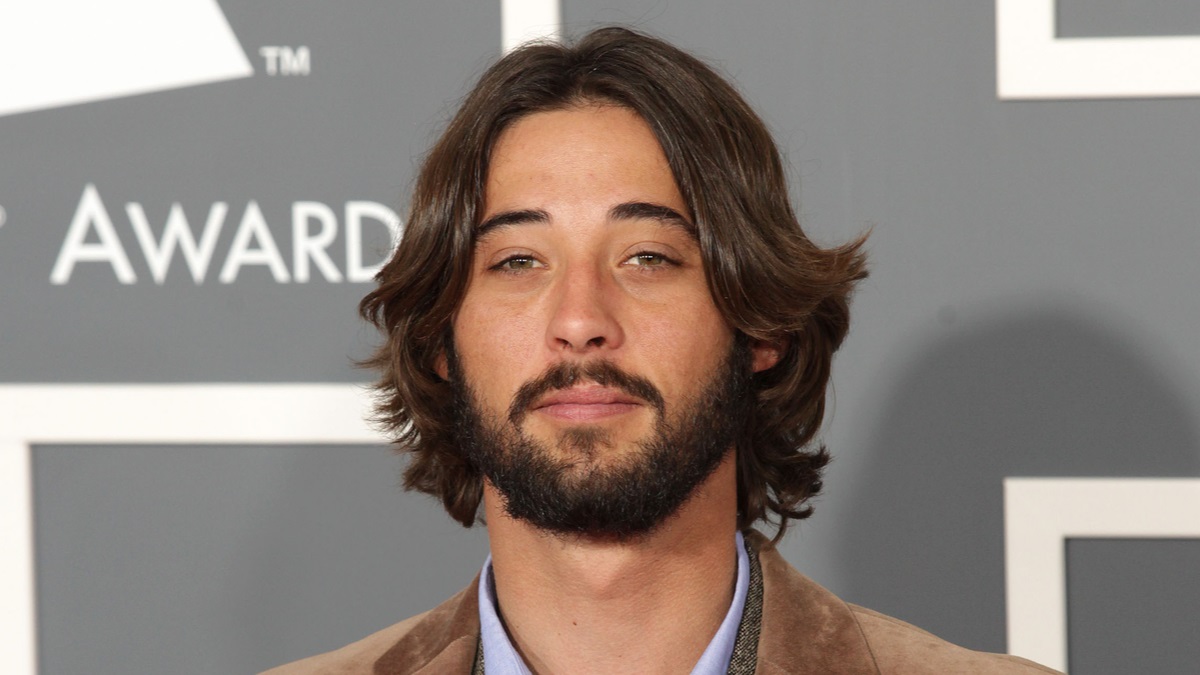 10 facts about actor Ryan Bingham who plays Walker on Yellowstone