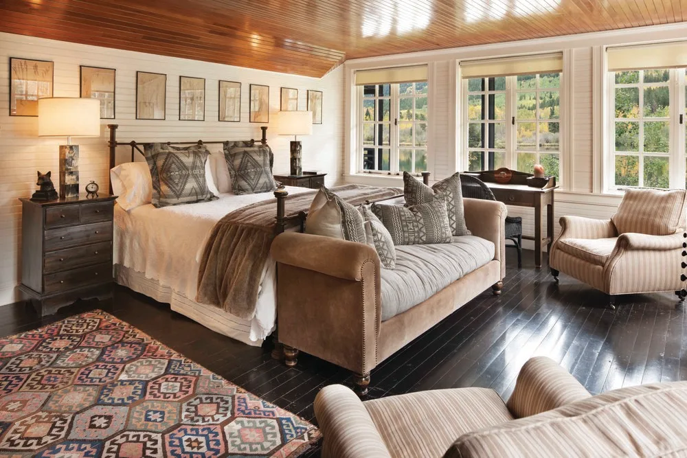 Lake house bedroom Kevin Costner's Dunbar Ranch