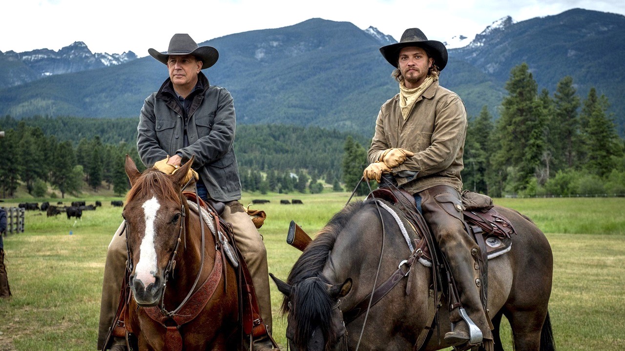 John Dutton and Kayce Dutton on horses in the Yellowstone TV series