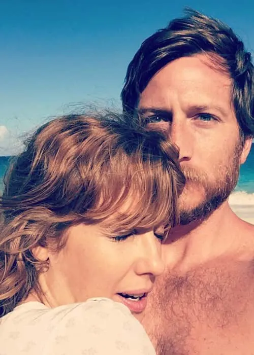 Kelly Reilly and Her Husband Kyle Baugher on the beach selfie