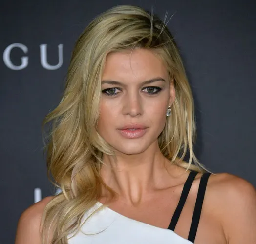 Actress Kelly Rohrbach who plays Cassidy on Yellowstone